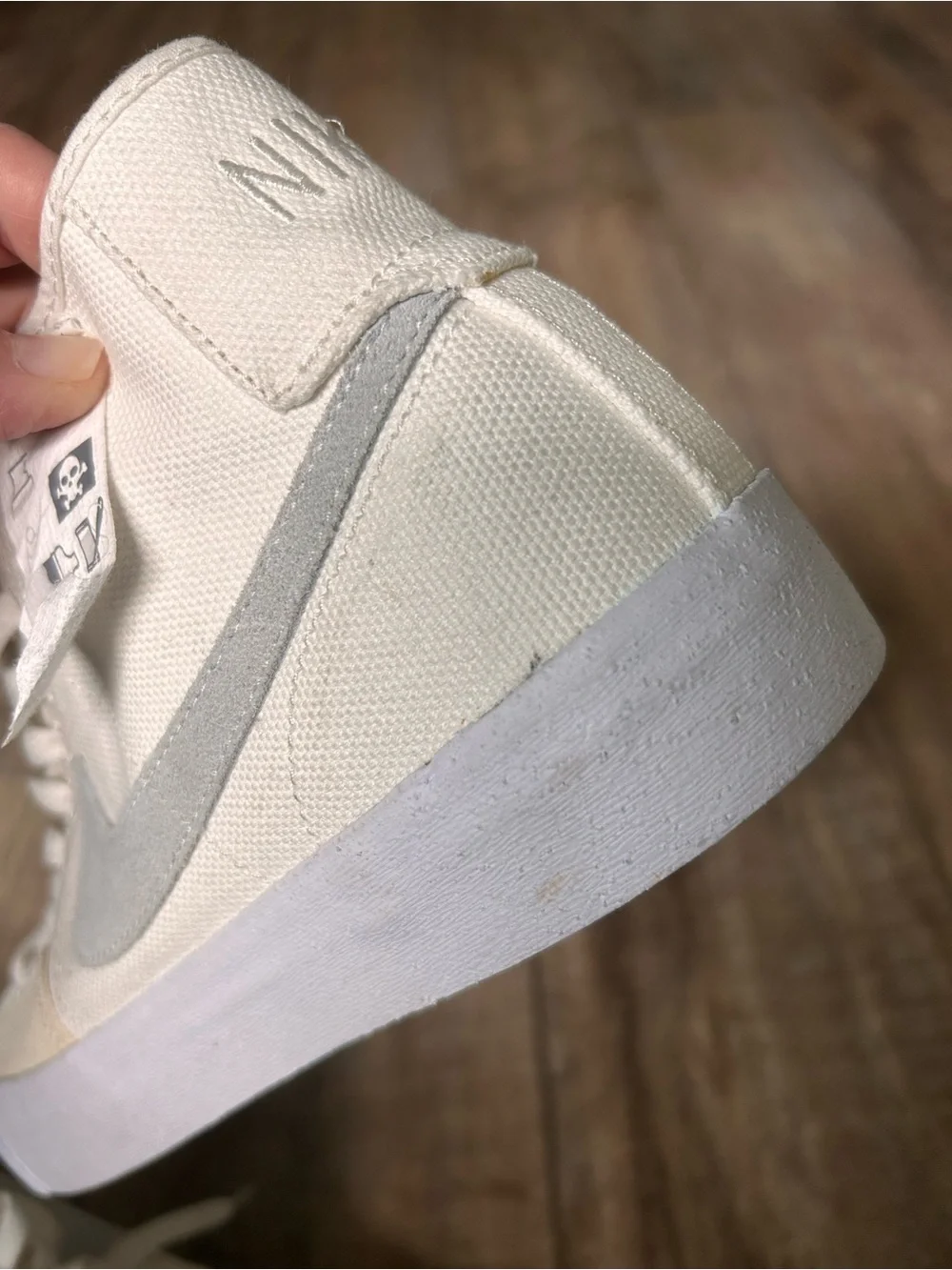Nike SB Blazer Court Mid Premium SB 'Warning Label' White Men US 10.5 UK 9.5